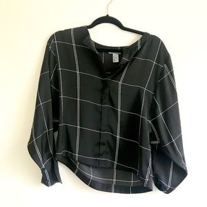 Black pattern oversize flowy shirt (4)